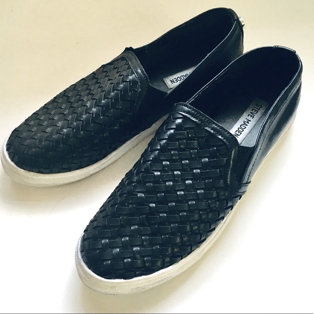 Steve Madden slip on sneaker black PU basket weave